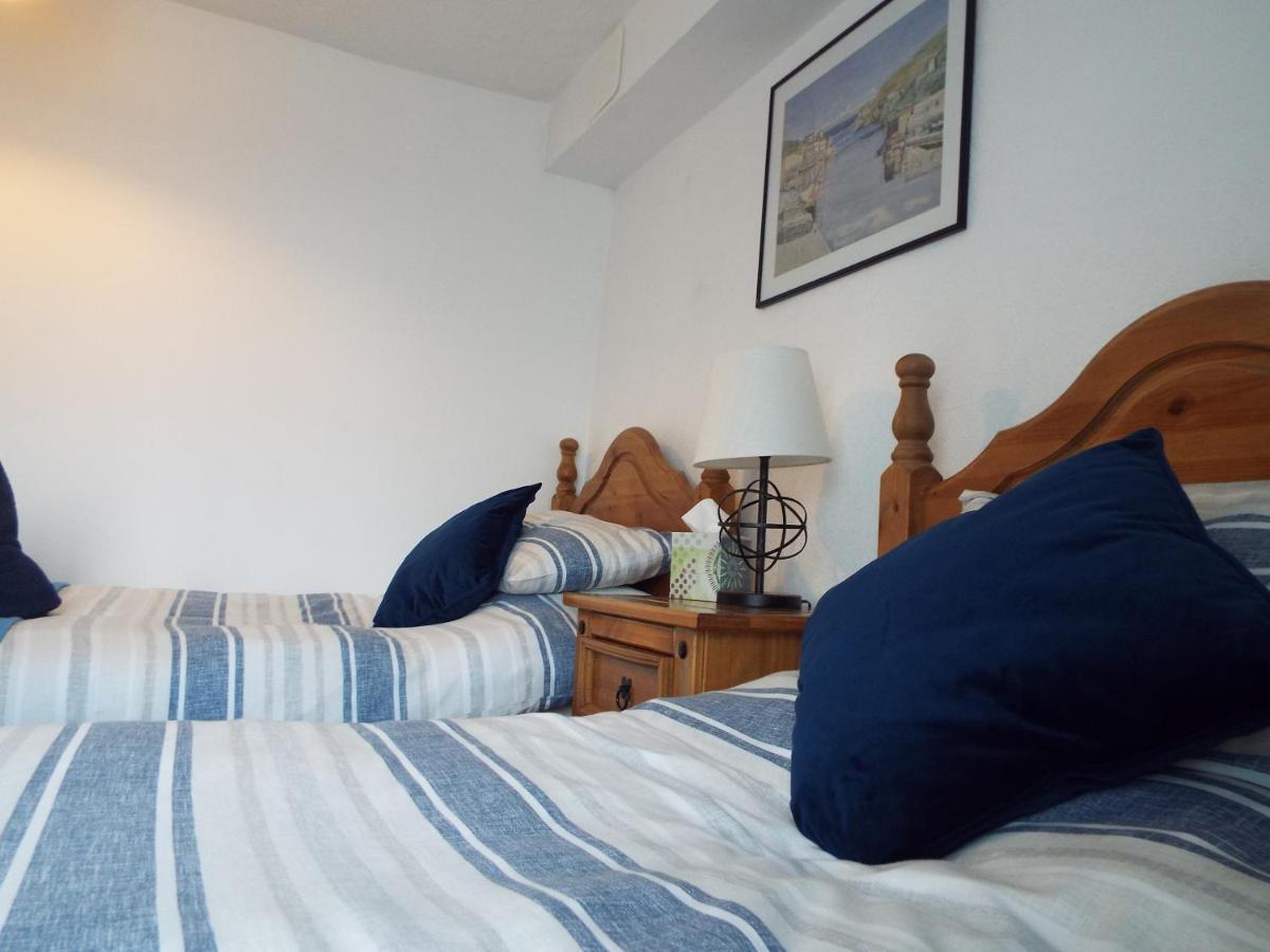 Bed & Breakfast Corner House 3*